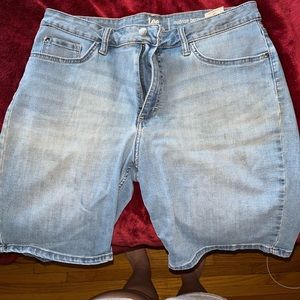 Womens Bermuda shorts